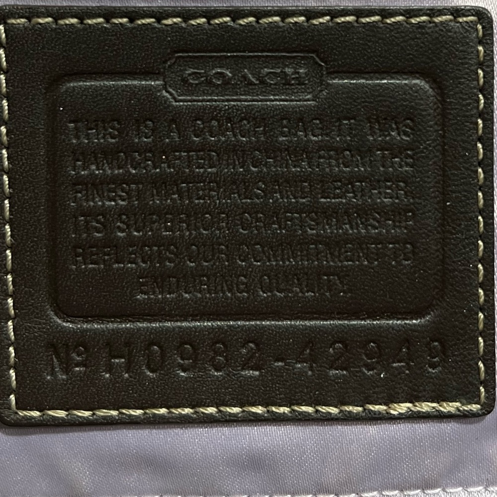 Coach Hand Bag D0982-42949 Brown/Tan with Lilac inside lining Like new - Picture 5 of 12